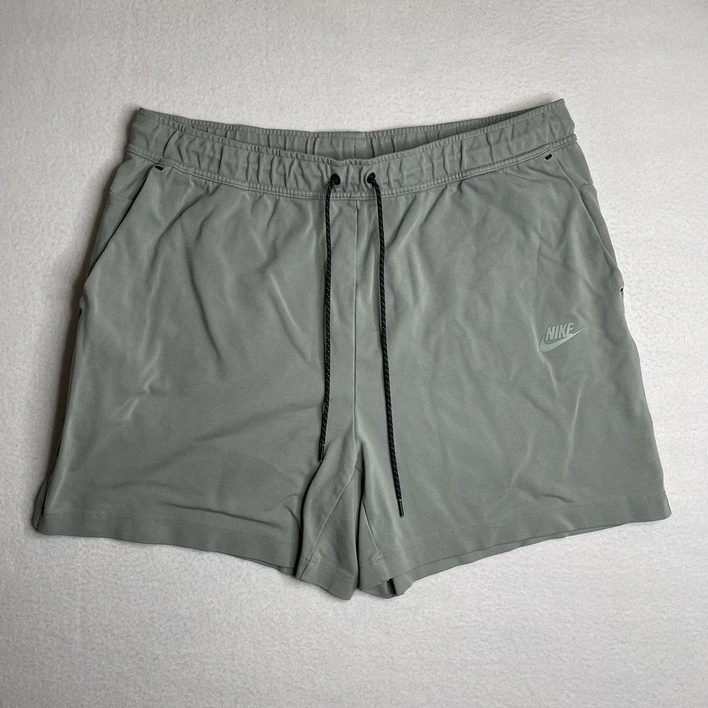 Nike Sportswear Tech Fleece Lightweight Shorts Mens XXL Green 5